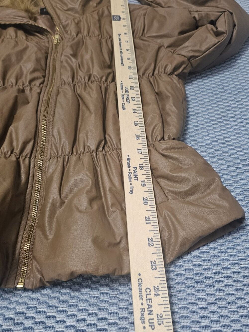 NEW Forever21 Khaki Faux Fur Collar Ruched Gathered Puffer Jacket - Size Medium - Picture 7 of 7